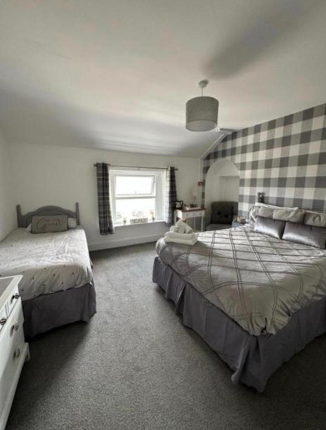 The House Guest house